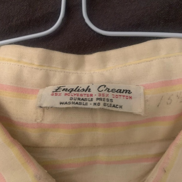 1960’s Vintage Button Up Mens “English Cream” - Picture 3 of 4